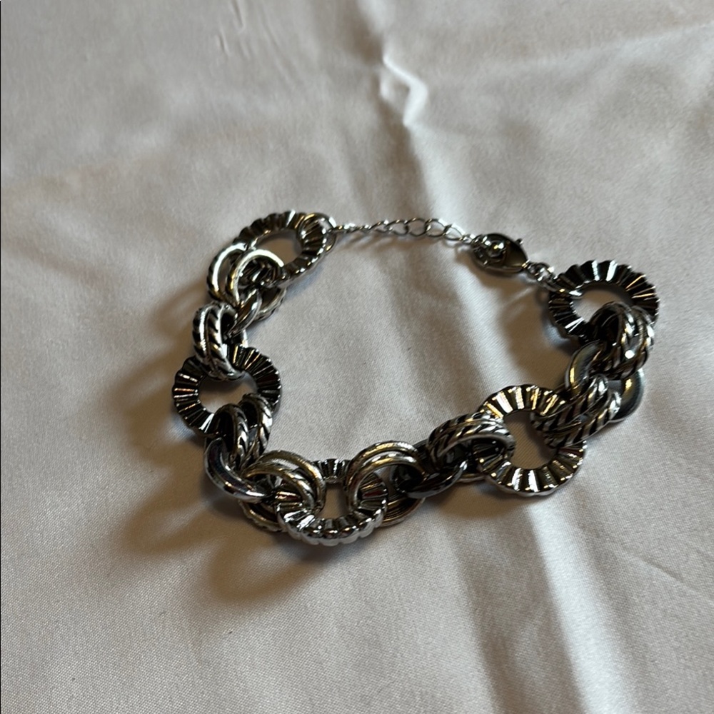 Elegant Silver Chain Bracelet